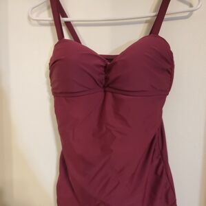 One piece  burgundy swimsuitsz 10 built in undies flattering compression
